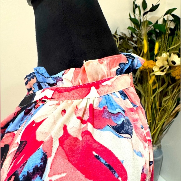 Jones New York Women’s Floral Button-Down ruffle collar Blouse, Size Medium - Picture 5 of 13